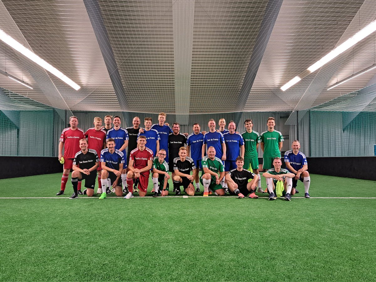 Lars Bak tweet media