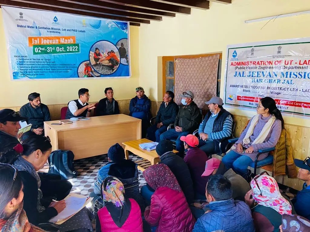 DIPR_Leh's tweet photo. Glimpses from the ongoing celebration of #JalJeevanMaah (Oct 2-30) in the district.
The coverage of #JJM has reached 69% which was 61% at the start of Jal Jeevan Maah. 1721 #FHTCs added in last 20 days
#JJMLeh
#HarGharJal
@lg_ladakh  @LAHDC_LEH @JJM_Leh @jaljeevan_ @MoJSDoWRRDGR https://t.co/3xZcRhzaUJ