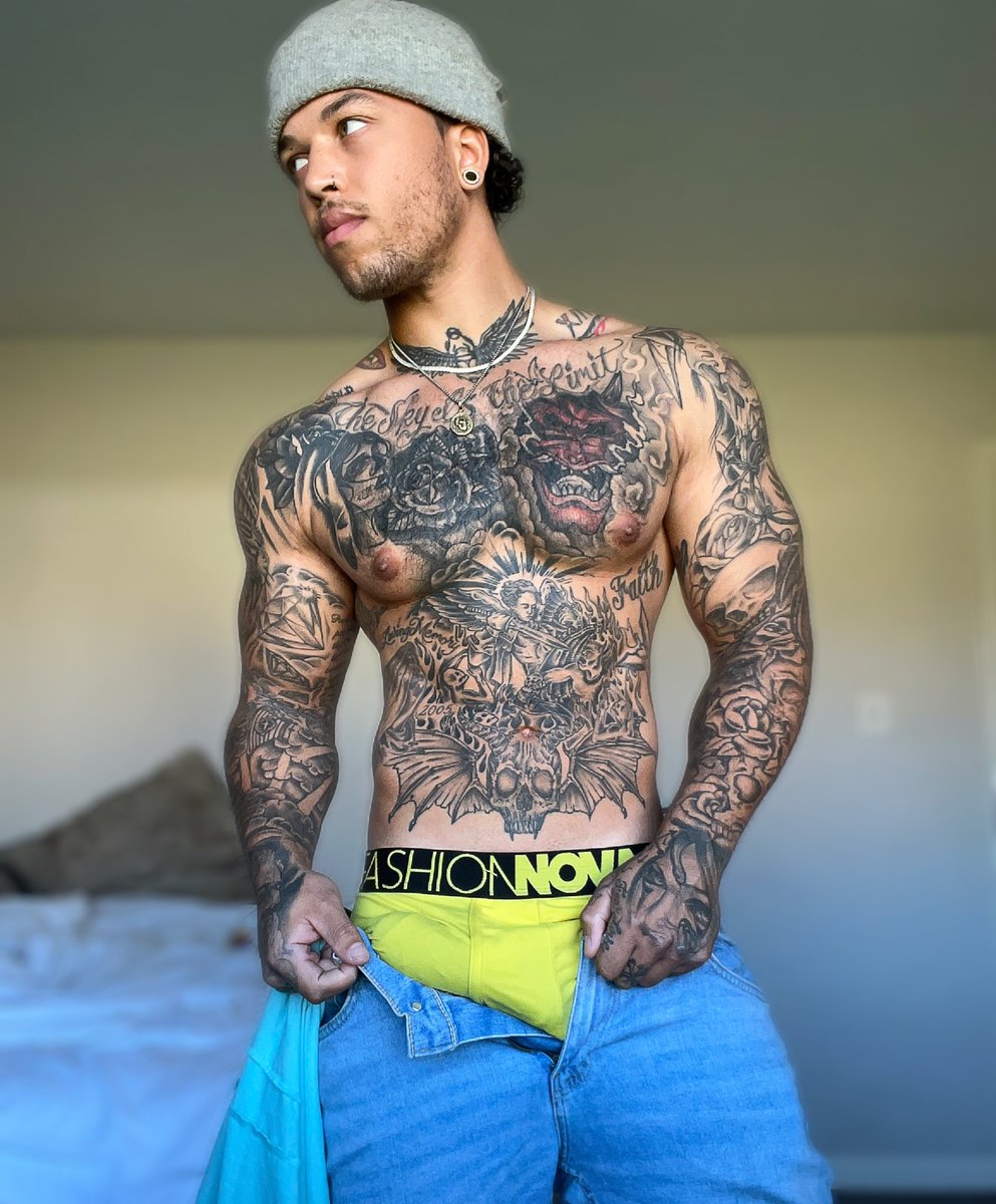Kade Six tweet media
