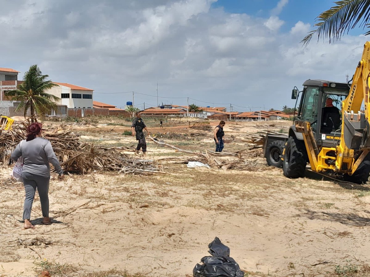 MST_Oficial's tweet photo. tentando garantir o seu direito a garantia de ter moradia e terra para sobreviver. 

#DespejoZero
#MoradiaÉUmDireito 
#MSTNoRN https://t.co/cM5LN0VPeh