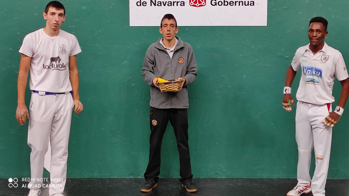 🏆 Final campeonato navarro manomanista

Seniors de segunda
🔴 X. LAZKOZ ( Oberena) 10
🔵 AZPIROZ ( Irurzun) 18

#PelotaVasca