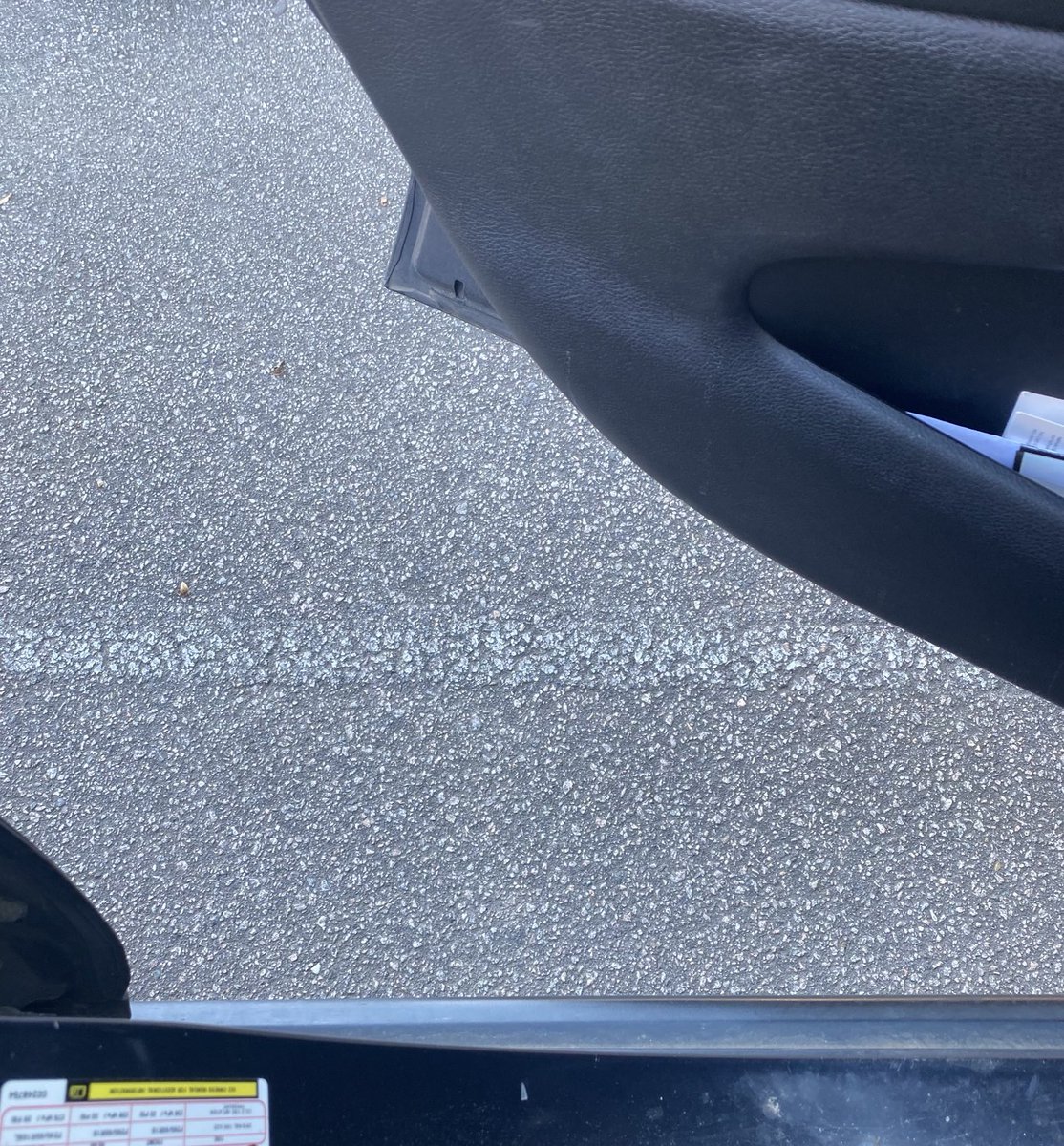 caseycarps's tweet photo. I was sitting in my car and the girl who parked next to me was struggling to get in her car and she says, whoever parked next to me parked like SHIT…. so when she left I opened my door to check. just as I thought, immaculate https://t.co/kXlAYItROH