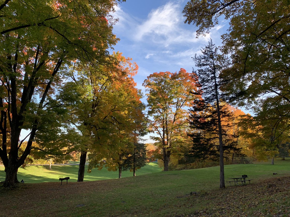 HealeyDEEP's tweet photo. Get these views while you still can! Fall is a perfect time to do the @CTDEEPNews Sky’s The Limit Challenge! These shots are from Penwood State Park, one of the @CTStateParks on this year’s list! Check out the DEEP website for more info! #CTSTL2022 #CTStateParks https://t.co/u4SmrcWHGW