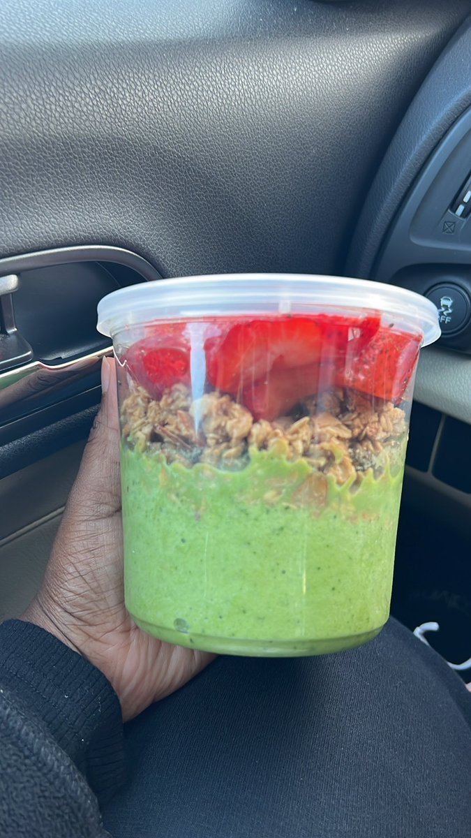 IAmDIVA_'s tweet photo. @SunsetRawJuice As an added booster to fuel up and be productive around the house! 

THEE BEST for all your smoothie, fresh pressed juices, smoothie bowls and health shot needs! 

Check them out! They have two locations. One in Owings Mills, MD &amp; the other in Maple Lawn, MD! https://t.co/caphkwPKwG