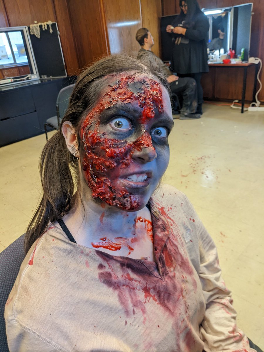 winterbbrowan's tweet photo. burn fx from the haunted house yesterday ✌️ kayle was a great model 🙏 https://t.co/S1gpK2hQdK