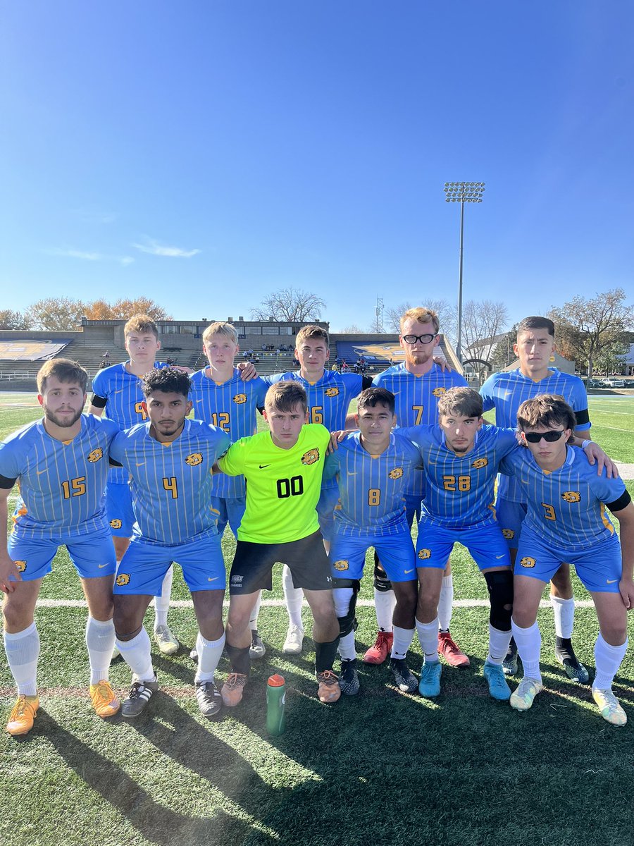BVUMSoccer's tweet photo. Starting XI for today’s last home match of the season against Loras. #BeaverSeason #DamFam https://t.co/n46TvvYMeu