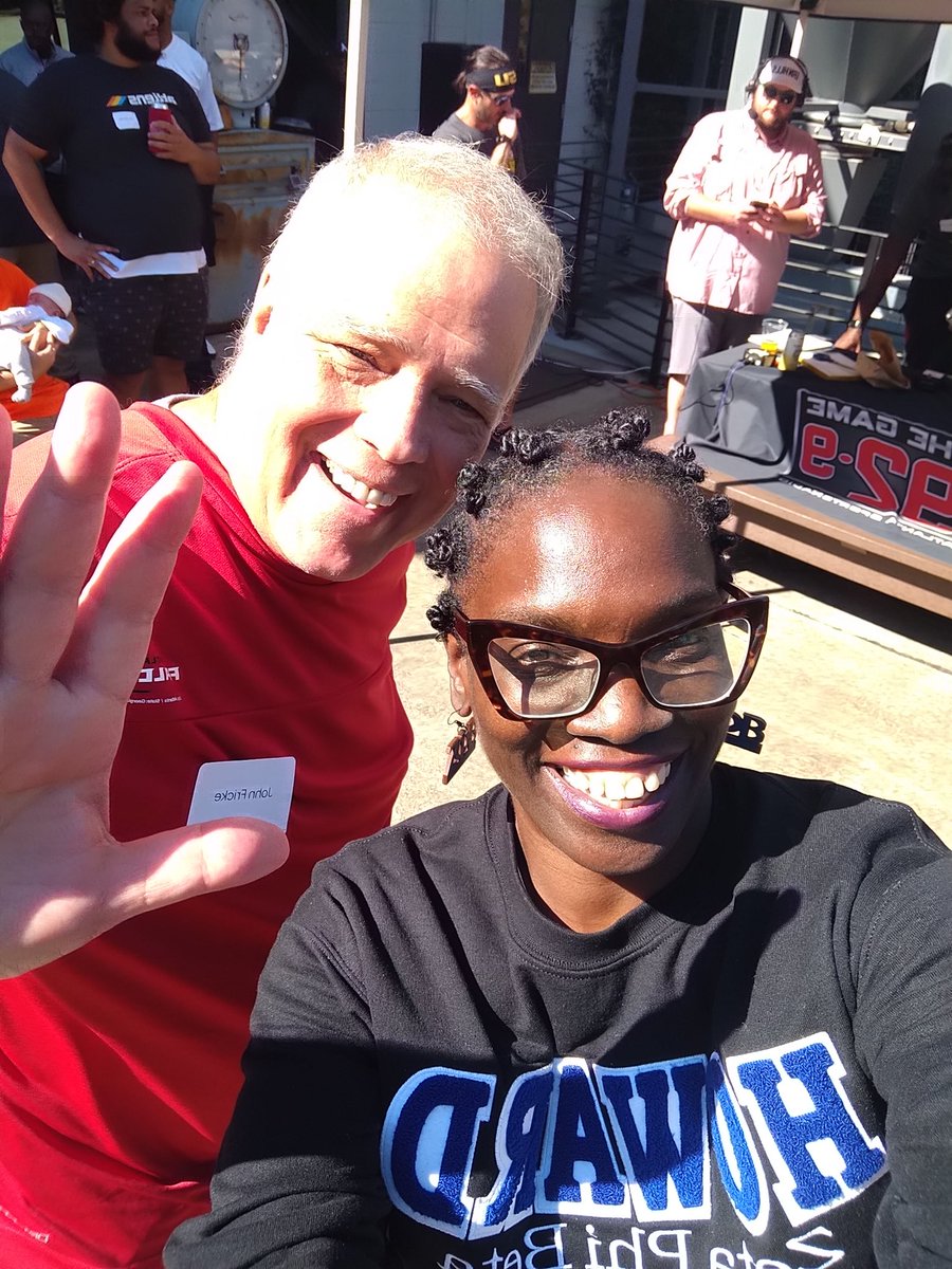 CarlaMorrison's tweet photo. @929TheGame I was there and really enjoyed all of you! @929TheGame 10th Anniversary celebration. Looking forward to connecting more. @MikeConti929 @JohnFricke @SportSandra @carldukes1 @samcrenshaw23 @JRSportBrief @randymac81 @ChitChatComm
#ChitChatComm https://t.co/iC4Bv8gN56