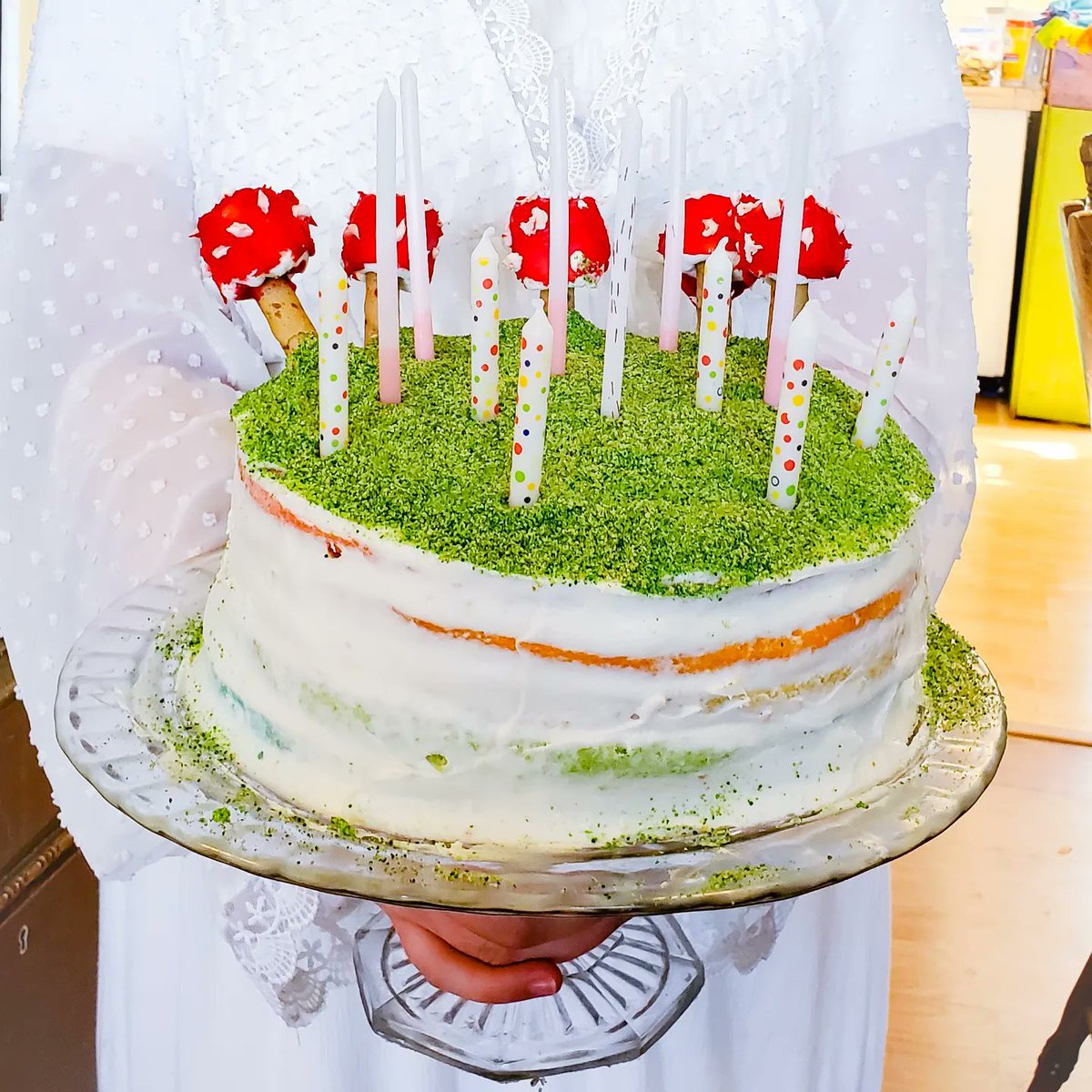 tattedowlie's tweet photo. Birthday Party time. We clean up pretty good. #mushroomparty https://t.co/GUmFXSJaDf