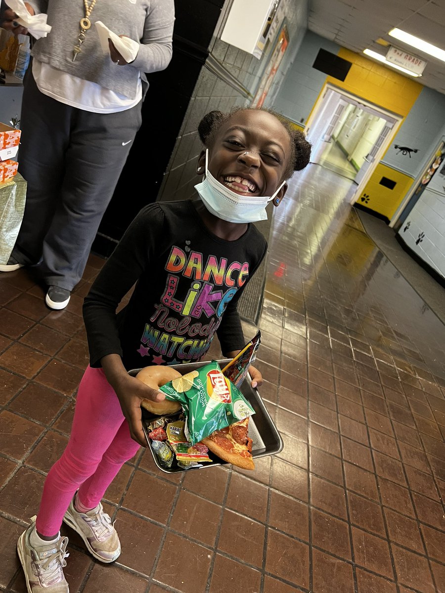 Todays Agenda: 
Breakfast (Provided by Ms. Hildreth❤️)
Amplify Handwriting (Print and Cursive)
Voyager Passport Reading
Voyager V Math
IReady interactive tools
•Reading
•Math
Dismissal 
Pizza Party Platter To Go                                    <a href="/SCSStudentsFir1/">Ozella D. Ford, Ph.D.</a> <a href="/SelmaSchools/">Selma City Schools</a>