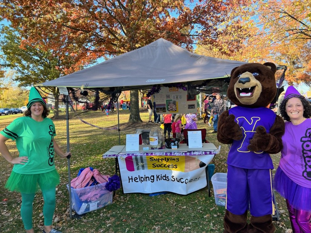 Had a very special visitor at #HalloweenMadness! #NRinspiregreat #NoRoBears <a href="/NoRoNation/">NoRoNation</a>