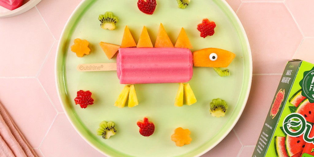 Rawr! The cutest snack plate to celebrate #NationalColorDay! 🦖🍉🌈
Find the recipe on our Pinterest: bit.ly/3Bo3y6W
