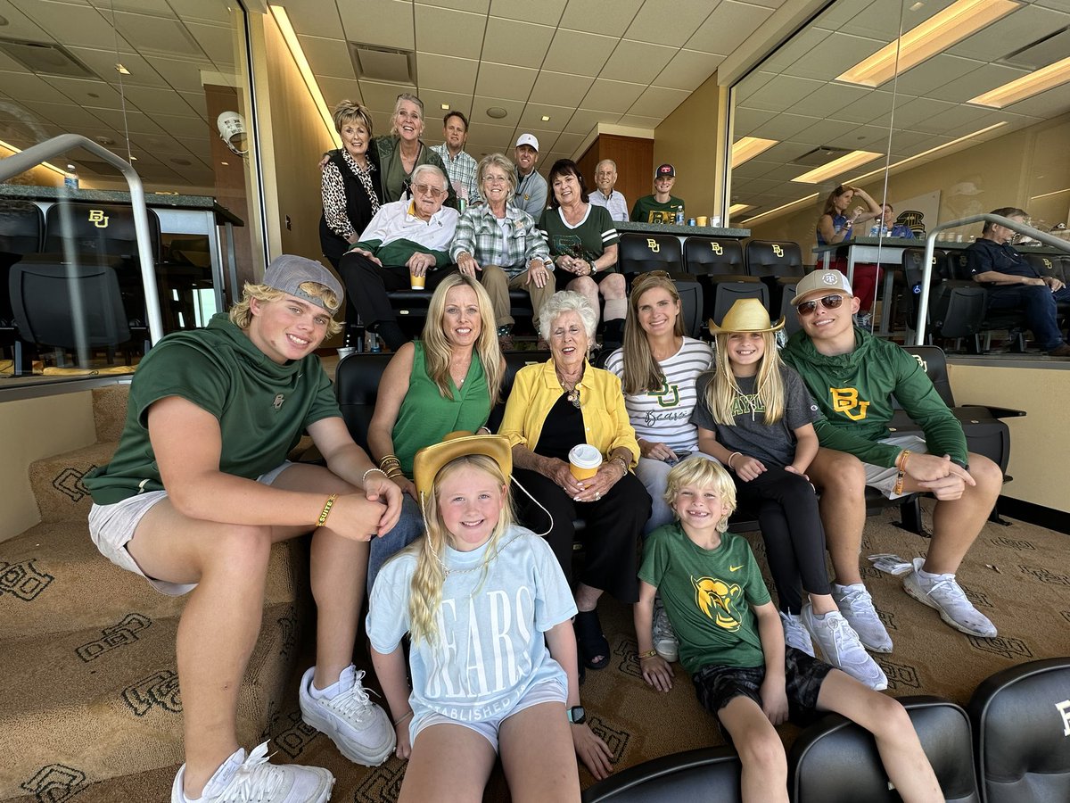 Slaughte1Bryson's tweet photo. Bears get in done this morning. Need it from the Ags at 6:30. #papaG #maketwittercasualagain @BUFootball @AggieFootball https://t.co/TWYTMxxxyi