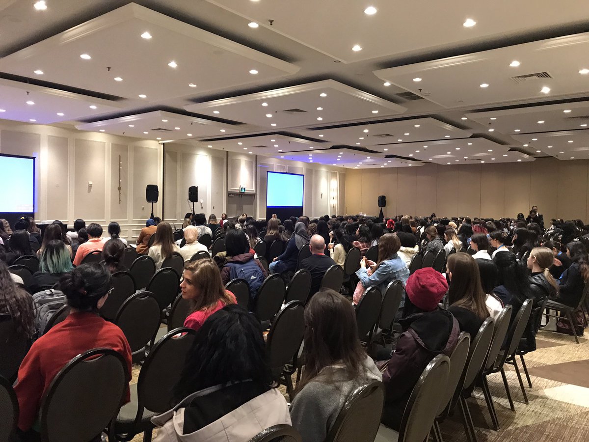 zadiacodabux's tweet photo. 650 attendees including @CS_USASK faculty, alumnus, and grad students at the ACM Canadian Celebration of Women in Computing @cancwic @ifyadaji @julitav @banani_roy. Thanks to the organizers @MaleknazNayebi @JoAtlee  @prof_lyons @jangle https://t.co/0Dj1STKAdh