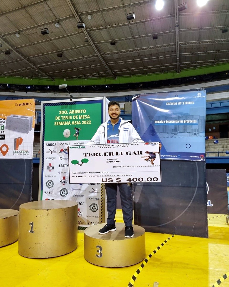 GmunozTT's tweet photo. El día final de competencia, caí derrotado en semis con marcador 1|4 vs el seleccionado Edgardo S🇸🇻
Luego peleé el partido del tercer puesto vs Enzo L.🇸🇻 dónde nuevamente con marcador 3|2 pude llevarme la victoria y ganar Bronce 🥉
Gracias a @bancatlan por el apoyo económico https://t.co/zVxzr5Mnnc