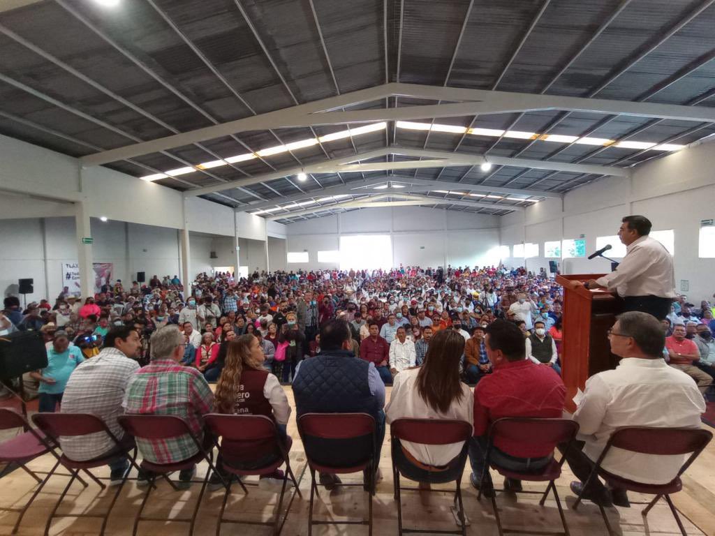 migvalles's tweet photo. *Hoy es un gran día para Puebla*, han sido un éxito las asambleas distritales, Xicotepec 

 #*PueblaConClaudia* https://t.co/dggIcOzUst