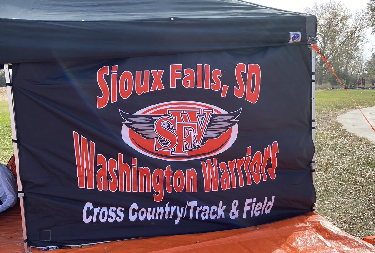 SFWashington_xc's tweet photo. South Dakota State cross country meet in Huron today.

Girls finished 15th led by junior Yom Kuol in 46th place.

Boys finished 13th led by 8th grader Cole Reilly in 31st place.

Thank you to all our seniors and their contributions!  

https://t.co/ZrkhlEAAad https://t.co/MGJJE35Ios