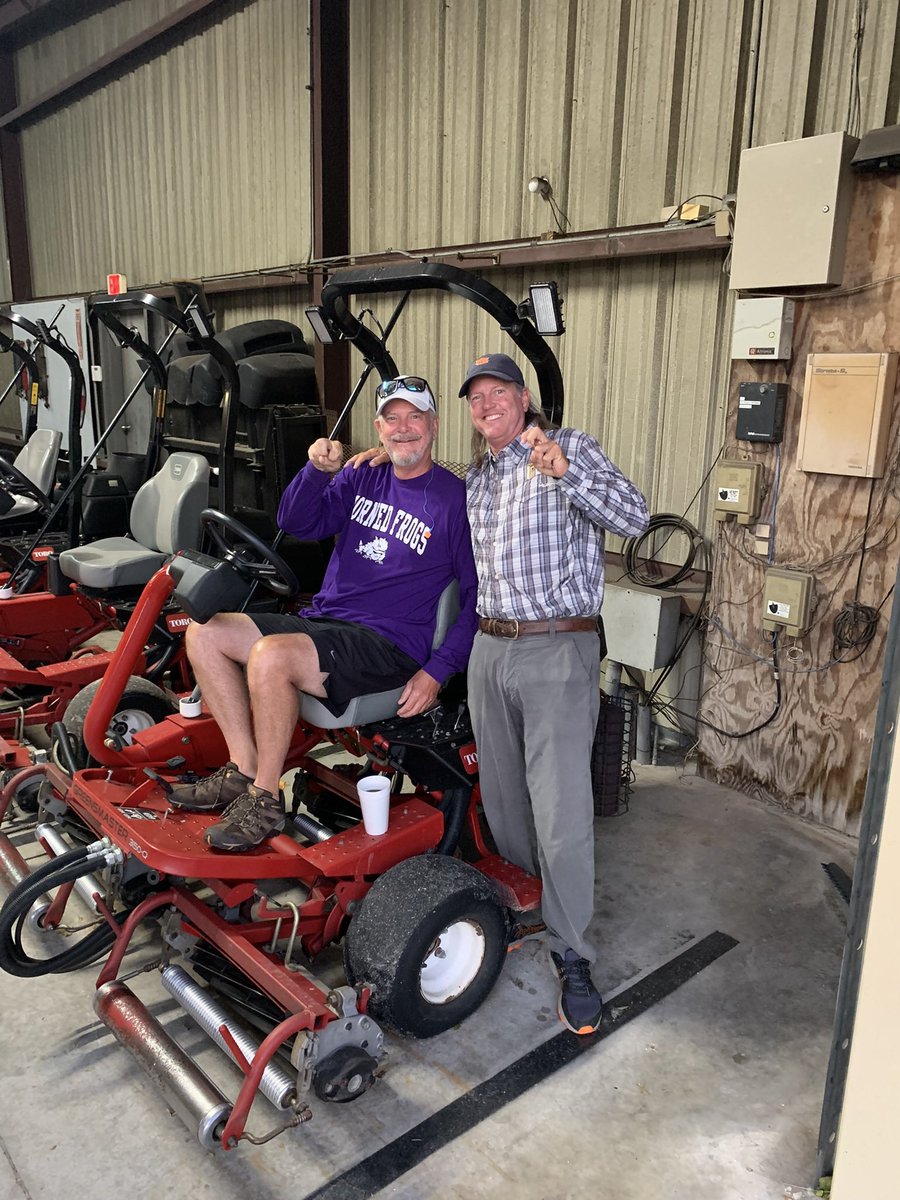 NativeBirdBoxes's tweet photo. One of the most stellar Golf Pros I know (helping golf course maintenance team post Hurricane Ian), was my GM, a dear friend plus a TCU FAN! GO FROGS! #CaptainDan #golf #golfcourse @southfloridapga @CMAA @NativeBirdBoxes https://t.co/PSluj91O0T