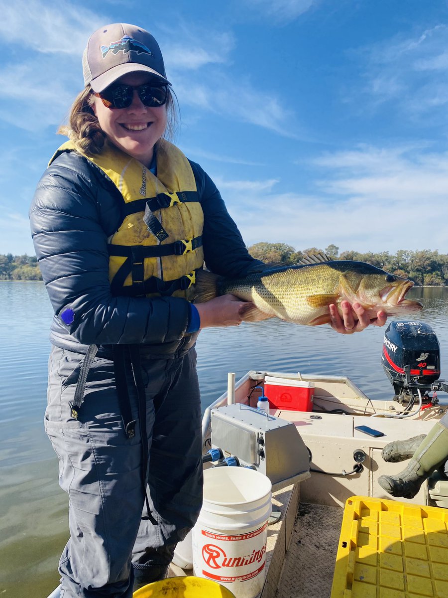 Katie93Marie's tweet photo. What a great way to end the #fishpuke season! As my grandpa would say, "we found ourselves a real jambalaya!" @SDSUFishEcology @SDStateNRM photo credit @elise2020anders https://t.co/3iTEHkMNd4