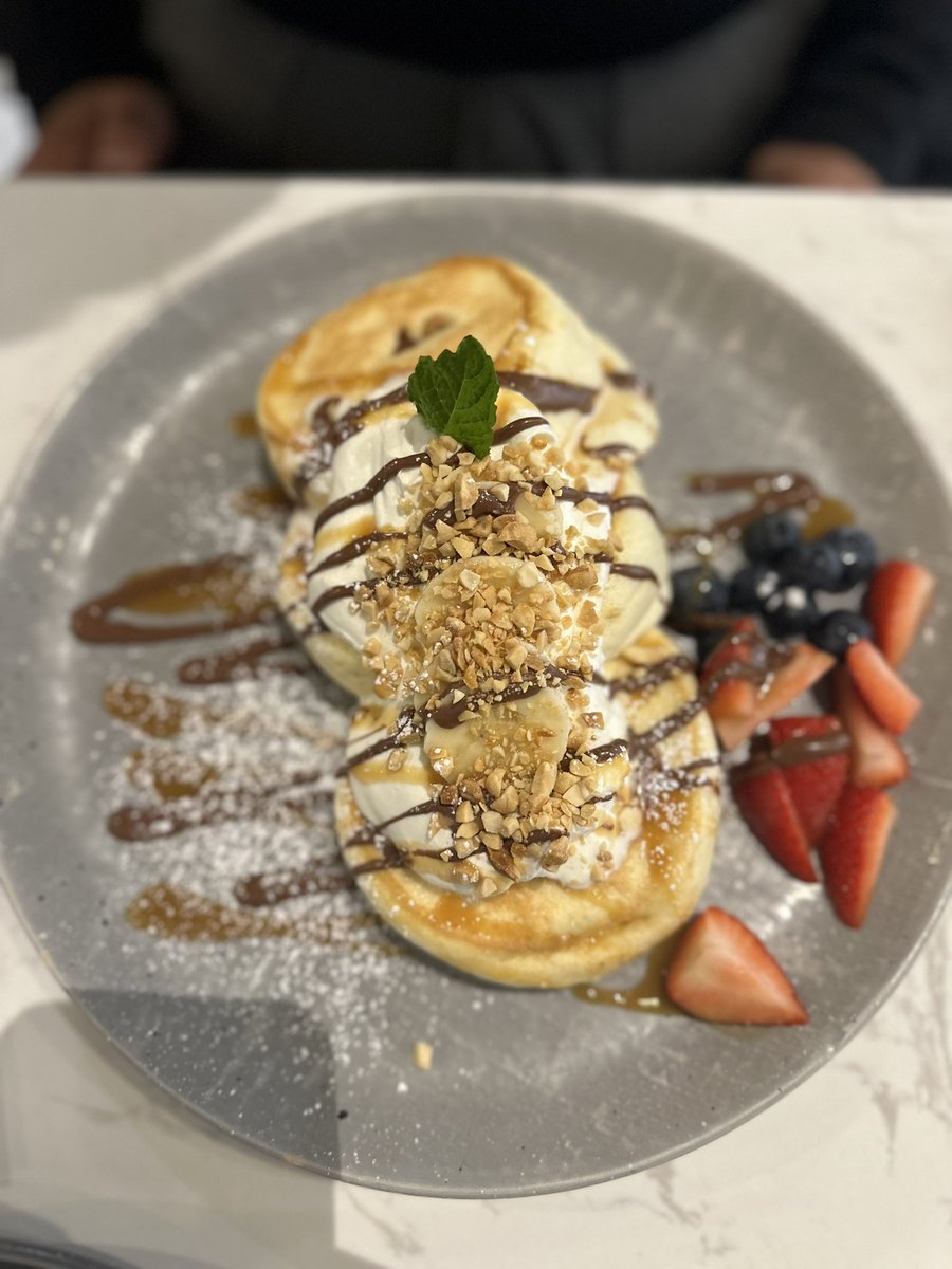 MessiahBrrinter's tweet photo. Japanese pancakes for the bday! (Taro, matcha and Nutella flavors)
   - Yes I had 2 servings 😁(taro and Nutella) https://t.co/cARxomMIra
