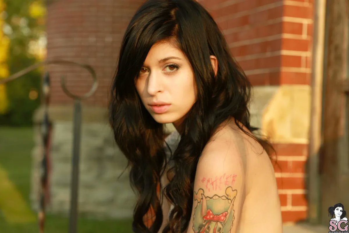 SuicideGirls on Twitter: "I would give you my heart if you sold me your soul 🖤 Model