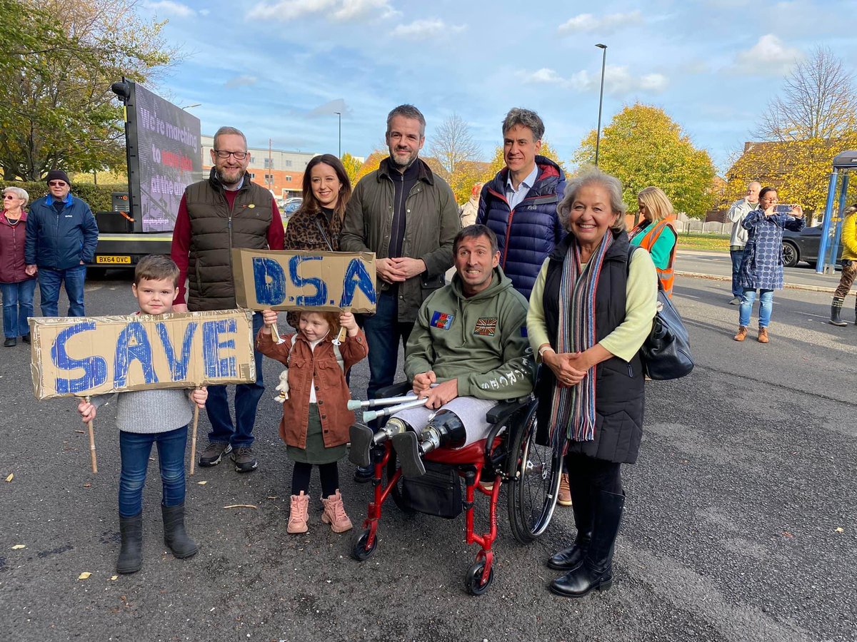TimCouncillor's tweet photo. What a tremendous show of public support at the Save DSA march this afternoon. #SaveDSA @save_dsa @SallyJameson @Ed_Miliband @olivercoppard @sarahbarnesGMB @MayorRos @HempshallLeanne @SusanJDurant https://t.co/NSPbGMJwvd