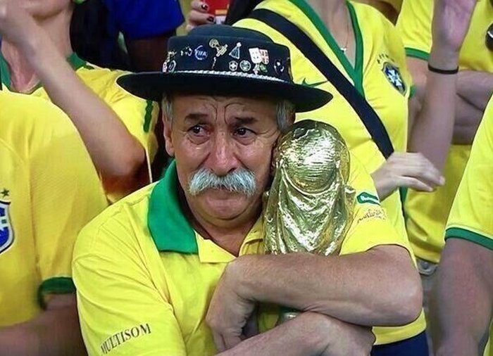 Cristmig's tweet photo. q dia triste para o brasileirinho o charles do bronxs foi derrotado 😢😢😢 #charlesnocombat  #UFC280 https://t.co/UBlx4A1PkN