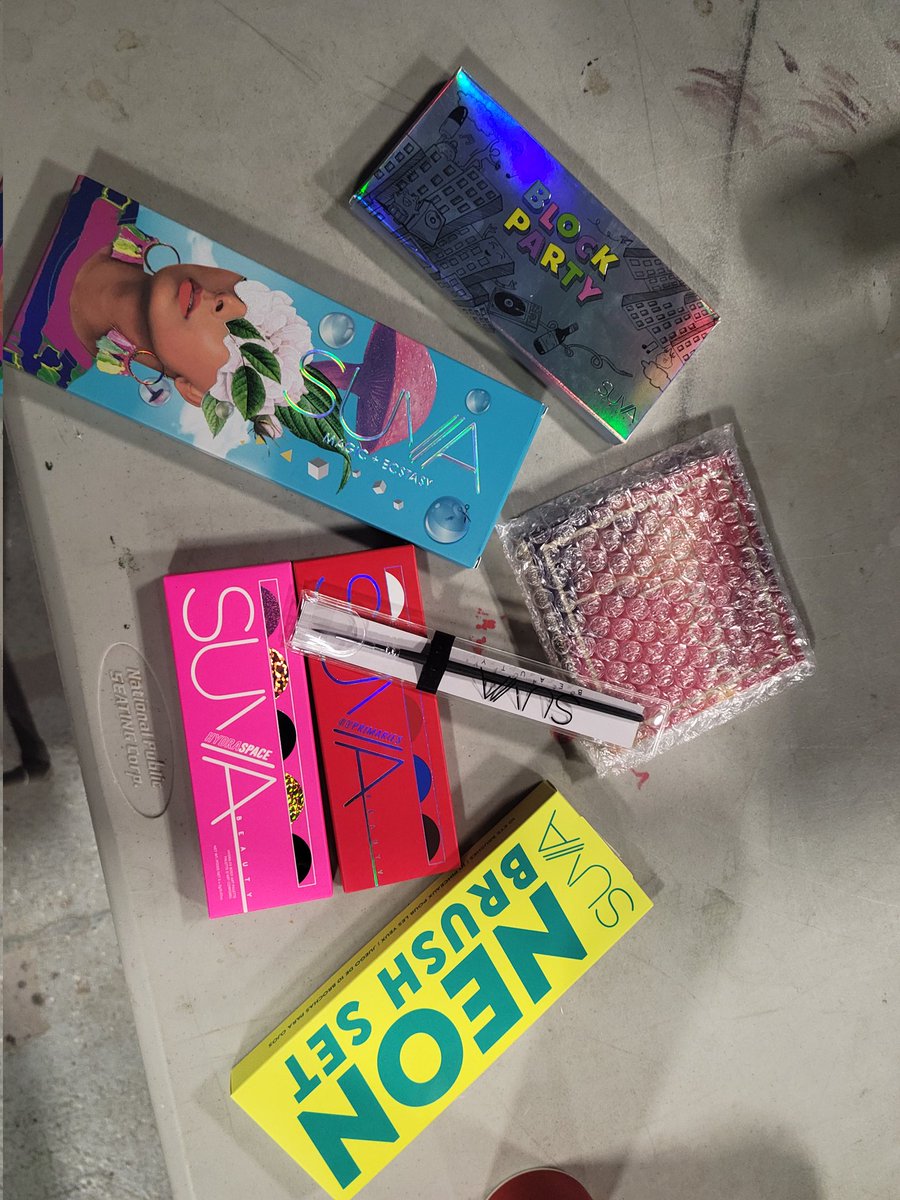 Ashleigh Travers (she/they) tweet media