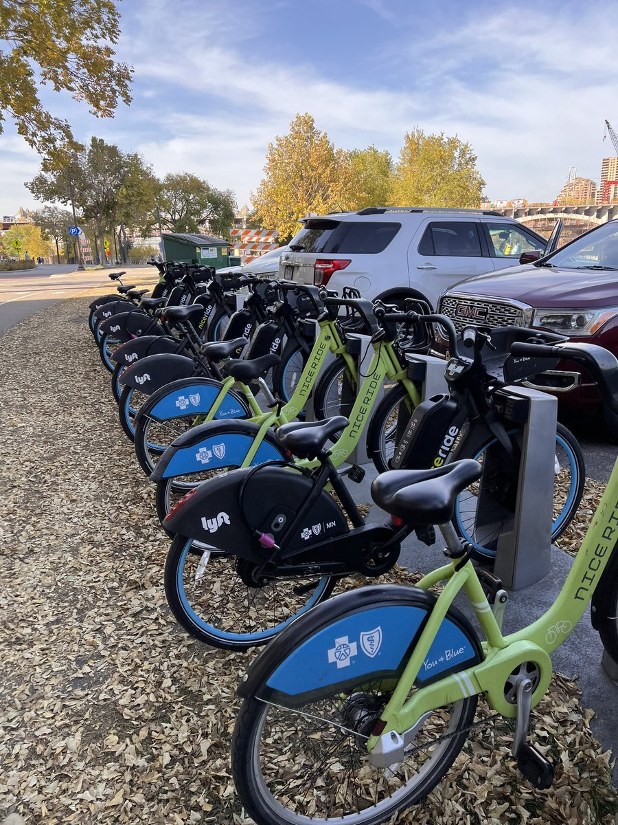 redgeographics's tweet image. First time for everything: today it was using a bike share system 😃 Rode a bit along the Mississippi after #nacis2022