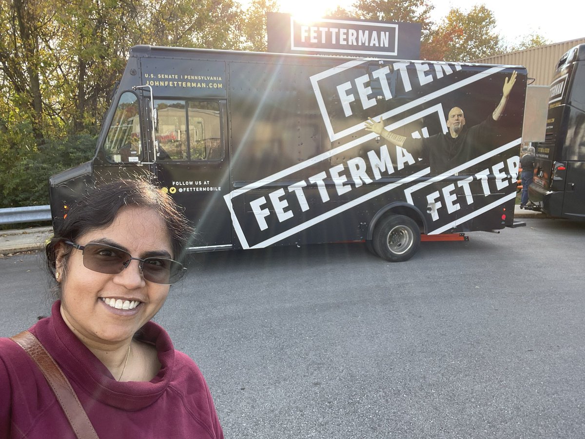 lakshgiri's tweet photo. Excited!! #roeroeroeyourvote #fettermanisthebetterman #fettermanforsenate #theyseebluepa #theyseeblue https://t.co/kFbPlZhFMM
