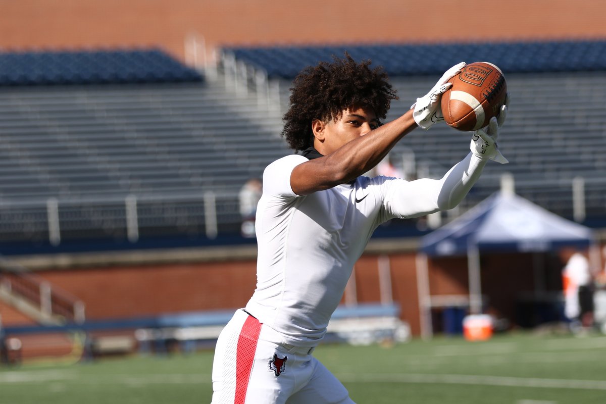Marist_Fball's tweet photo. Eyes on the prize 👀

(📸 Jon Lambert) https://t.co/kpT8oRQNXN