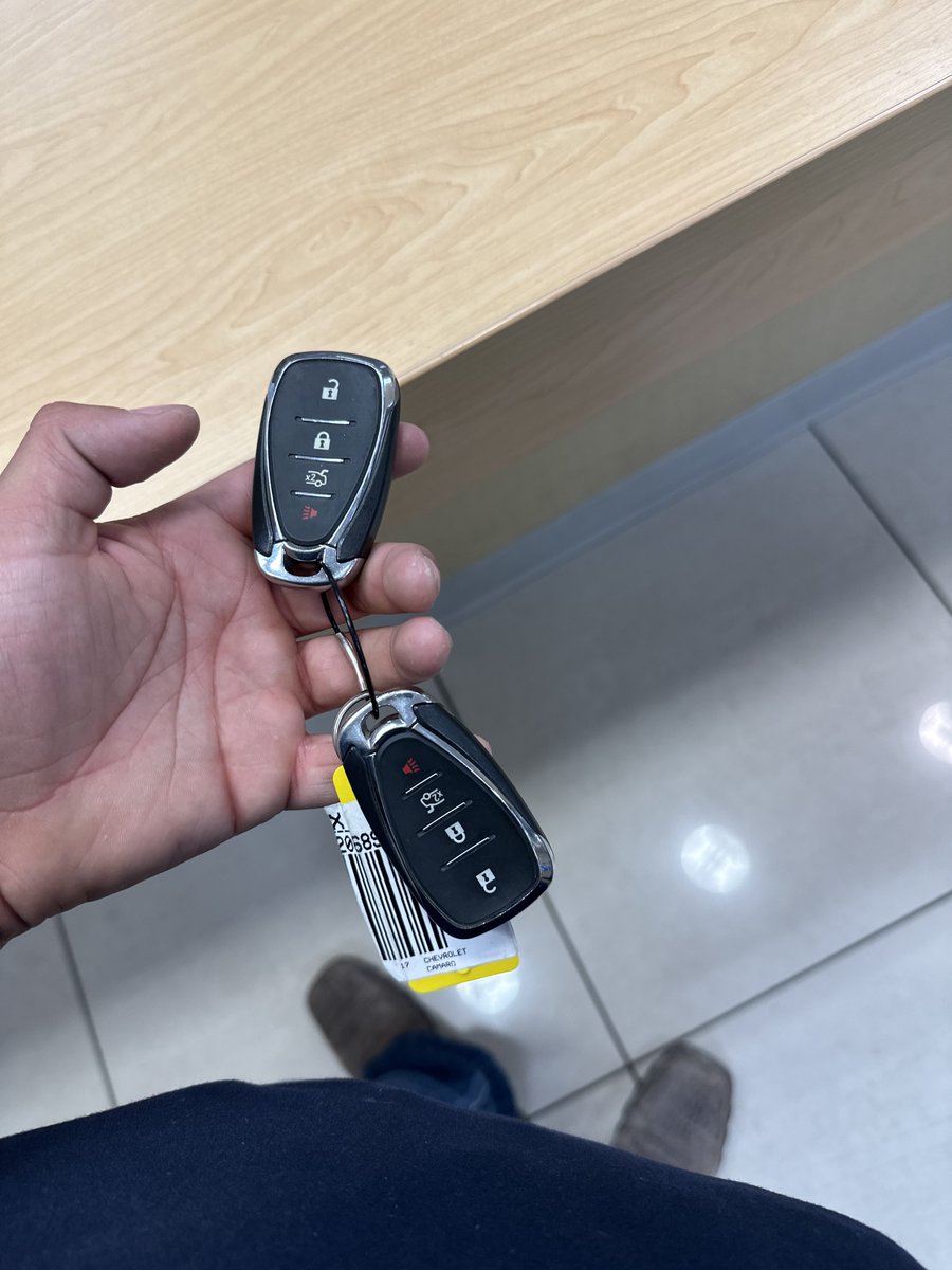 khalebhernandez's tweet photo. bought my first car last night, meet lucifer🖤 https://t.co/vtJJjBrPif
