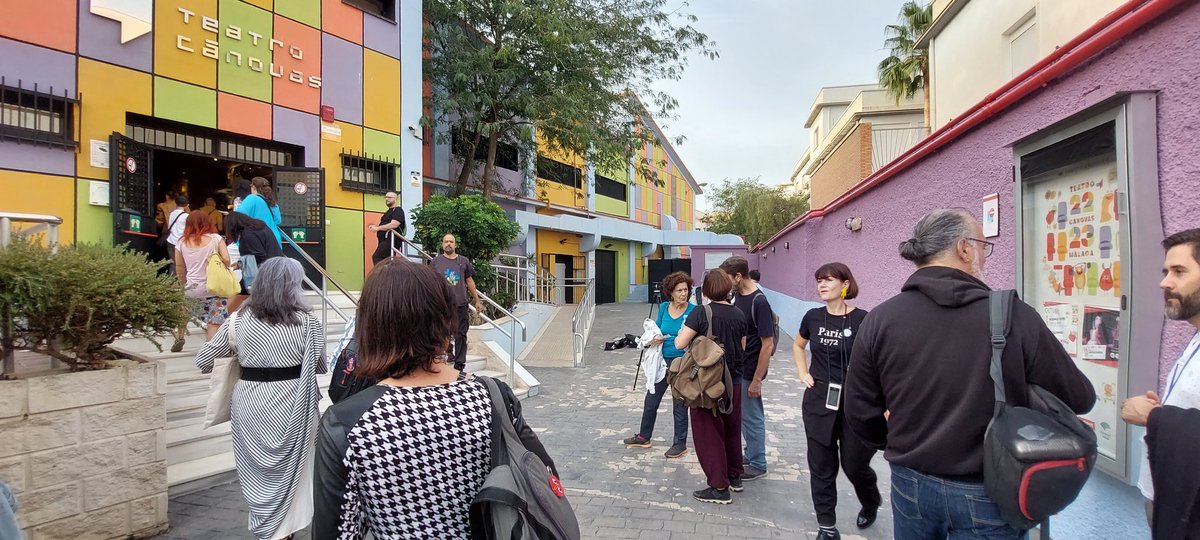 AssitejEspana's tweet photo. Comienza Loop, de Aracaladanza. Función accesible en el Teatro Cánovas, dentro de las I Jornadas de inclusión y accesibilidad en Artes Escénicas para la infancia y la juventud. #assitej https://t.co/Edalo0ogEF
@iian_network 😍 https://t.co/UN25QfYPsY