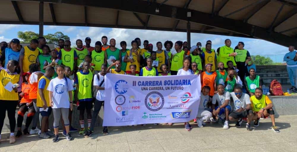 GlobalMalabo's tweet photo. Gracias a todos.  😊🙏🏽 

Podemos asegurar que la II Carrera Solidaria fue todo un éxito. 👏🏽👏🏽👏🏽👏🏽👏🏽

#GlobalShapersCommunity #GuineaEcuatorial #CarreraSolidaria #Malabo #PaseoMaritimo #voluntarias https://t.co/DZII6qBy3Q