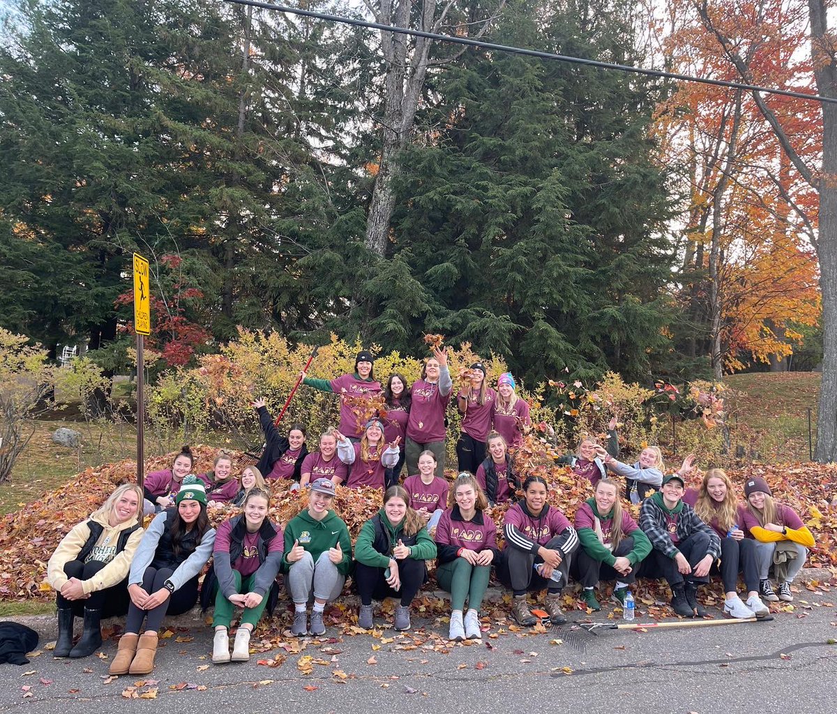 nmuwlax's tweet photo. Successful Make a Difference Day! #gocatsgo #benorthern https://t.co/kZfERZ7oP5