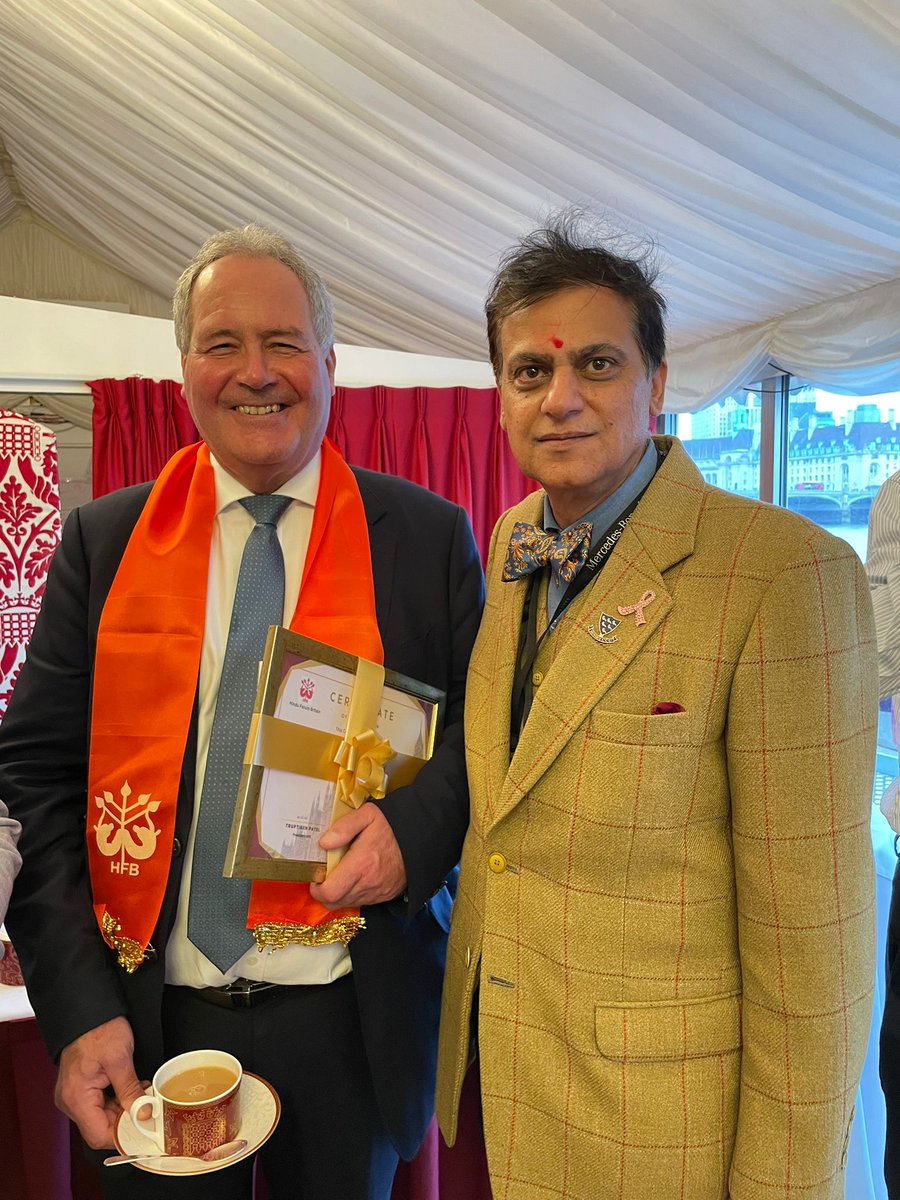 BobBlackman's tweet photo. Excellent #Diwali reception in @UKHouseofLords yesterday afternoon. Pleased to welcomed councillors @ParmarMina @ChetnaHalai @ramjichauhan @kdrabadia5 #PriteshPatel #SamSumaria Good to catch up with @dean4watford @RamiRanger #LordPopat #TheresaVilliers @HinduForumGBR #Diwali2022 https://t.co/EQvwOuK3TS