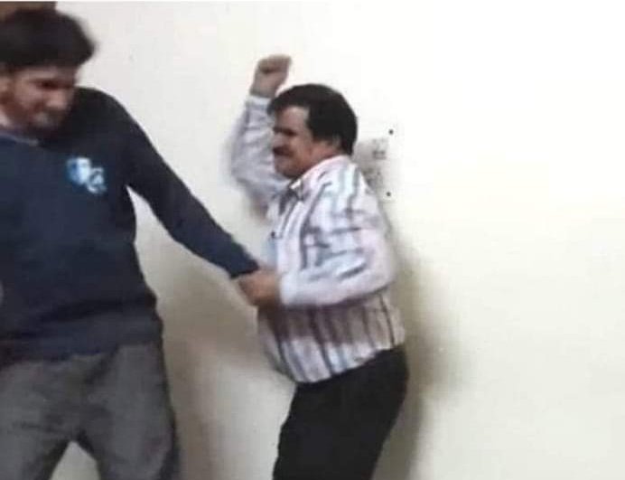 Yur__Ex's tweet image. Apny future ki tujhy koi fikar nhi lekn Melbourne weather ki tjhy bht fikar ho rahi hai