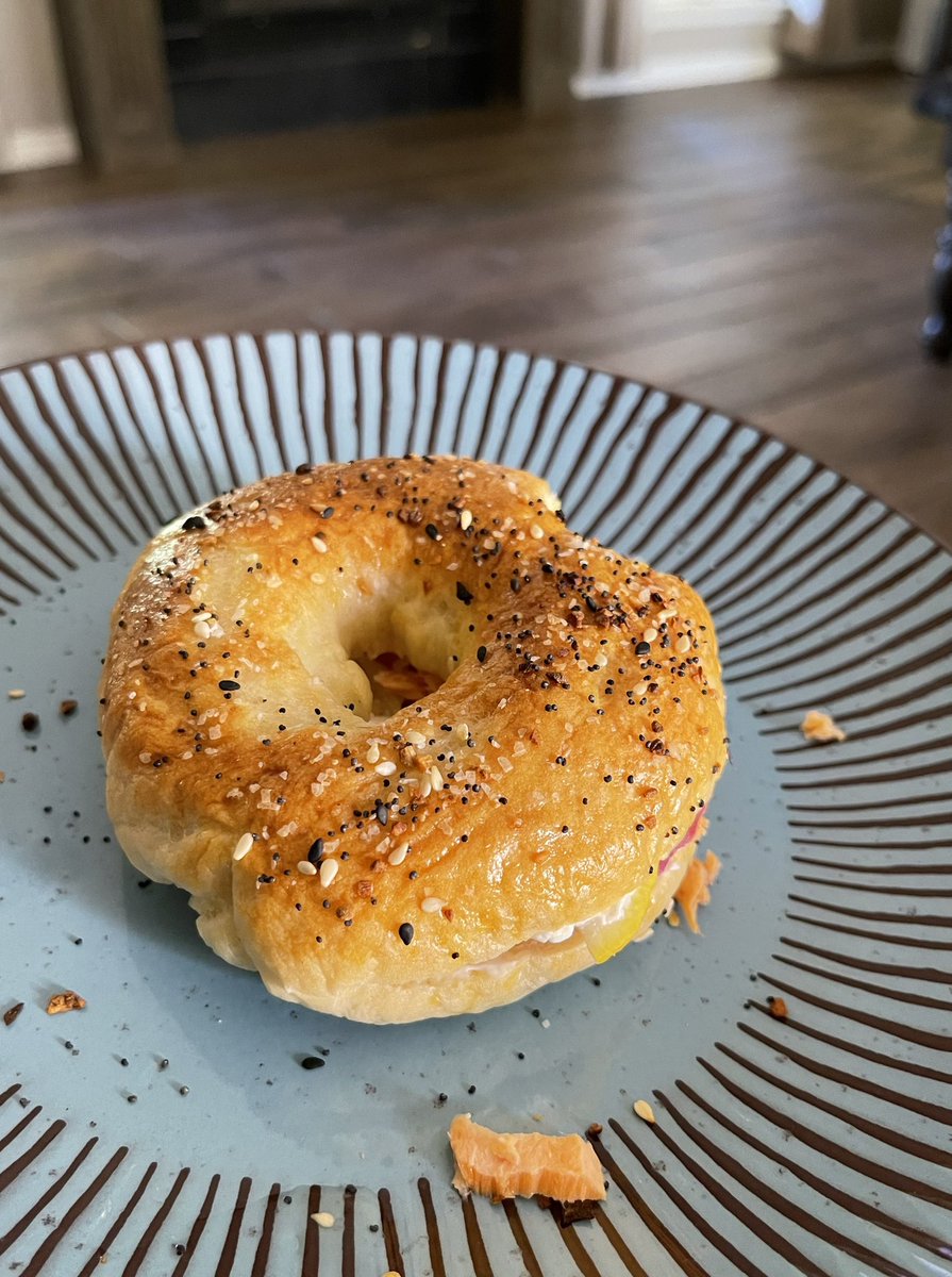 shelleuby's tweet photo. Suffering through this lazy Saturday morning w @principalme ‘s from scratch Bagel &amp; Lox. Fall feels. So good. https://t.co/WZSVPDAAqv