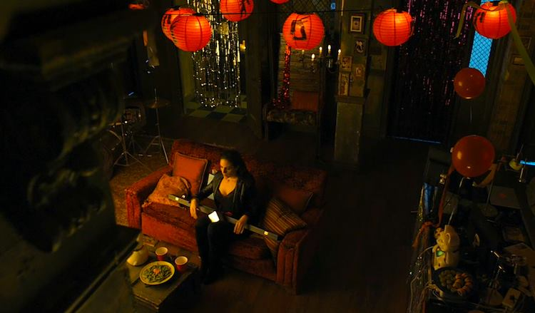 DomiLewis's tweet photo. 🅱️0⃣'s #Birthfae on my Fae🅱️🅾️ok, October 22, 2014,
End of the party and of #Masks, ep 2x12, one of my very #Faevorite #LostGirl episodes 💖
I can feel Bo so much. Anna conveyed so well Bo's loneliness in this pic 🫂
#LostGirlSeason2 🫦 #SuccuBoSaturday💋
#AnnaSilkSaturday✨ https://t.co/2G5xU6yGGs