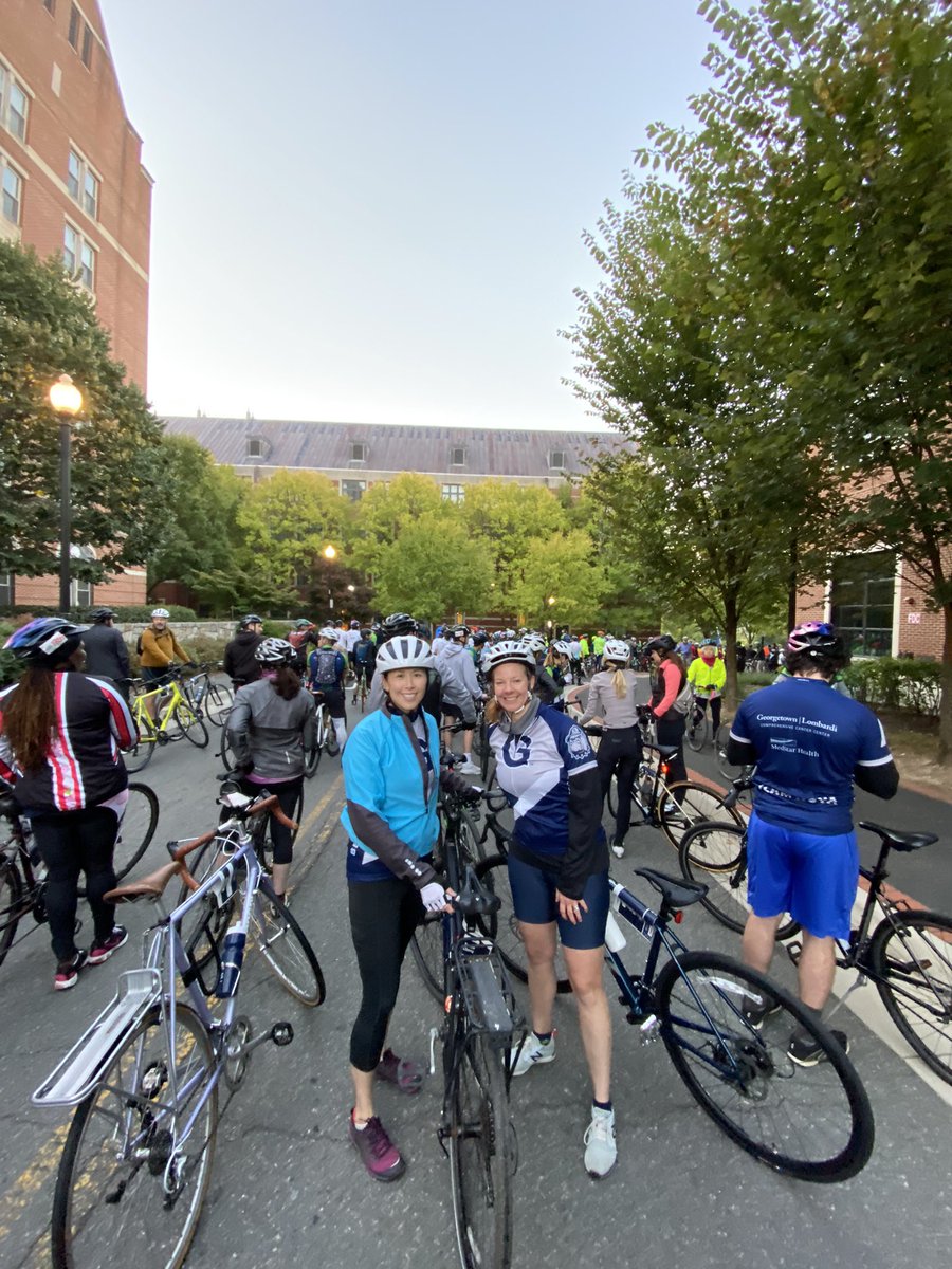 SusanMCheng's tweet photo. 848 bike riders raising funds for cancer research and prevention. As part of Team Cancer Prevention and Control Peloton, we completed 25 miles today! #bellringer2022 #teamhoya https://t.co/LMyakcBGSg