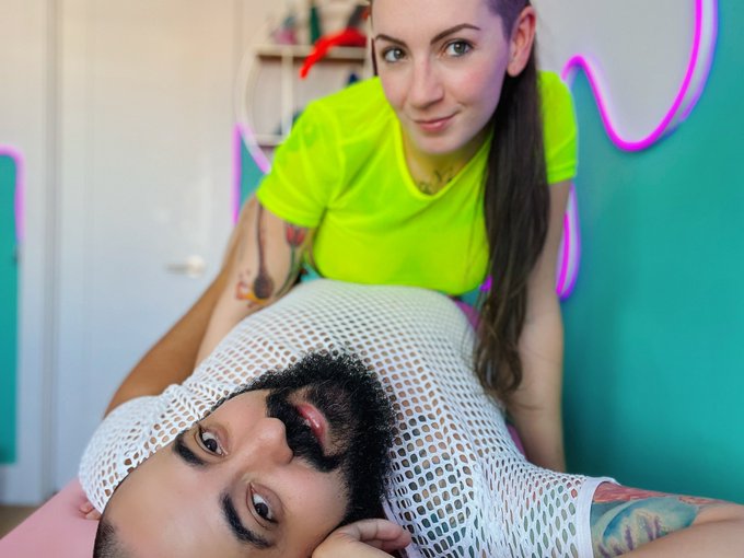 Sooo who will @DannyVegaNYC and I meet at Exxxotica this weekend?! https://t.co/6hOf2Owr5g<a class="tags" target="_blank" title="On Twitter" href="/?out=eyJ0eXAiOiJKV1QiLCJhbGciOiJIUzUxMiJ9.eyJpYXQiOjE3MjE2MzIzMjMsImlzcyI6InR3cG9ybnN0YXJzLmNvbSIsIm5iZiI6MTcyMTYzMjMyMywiZXhwIjoxNzUzMTY4MzIzLCJyZWRpcmVjdF91cmwiOiJodHRwczovL3R3aXR0ZXIuY29tL0Rhbm55VmVnYU5ZQyJ9.pRRjlMVP9wDJTI7aNgAdUIPTDJ_SbO9zvBBfaq0DUC_nIFUaGiWchhqUp-m5A63MX2UvvaL0HJke2RUOVUhGaw">@DannyVegaNYC</a><a href="/tag/mvsales"class="tags"><span>#mvsales</span></a>