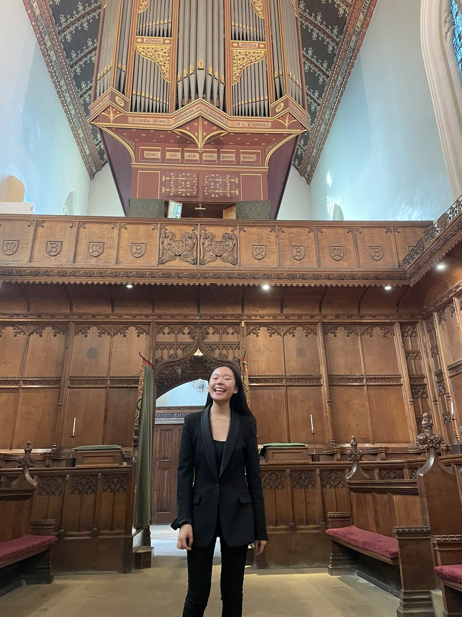 Had such an incredible time doing an organ recital @QueensCam today! A privilege to play on such a gorgeous instrument and absolutely over the moon as this was my best recital yet! 😍