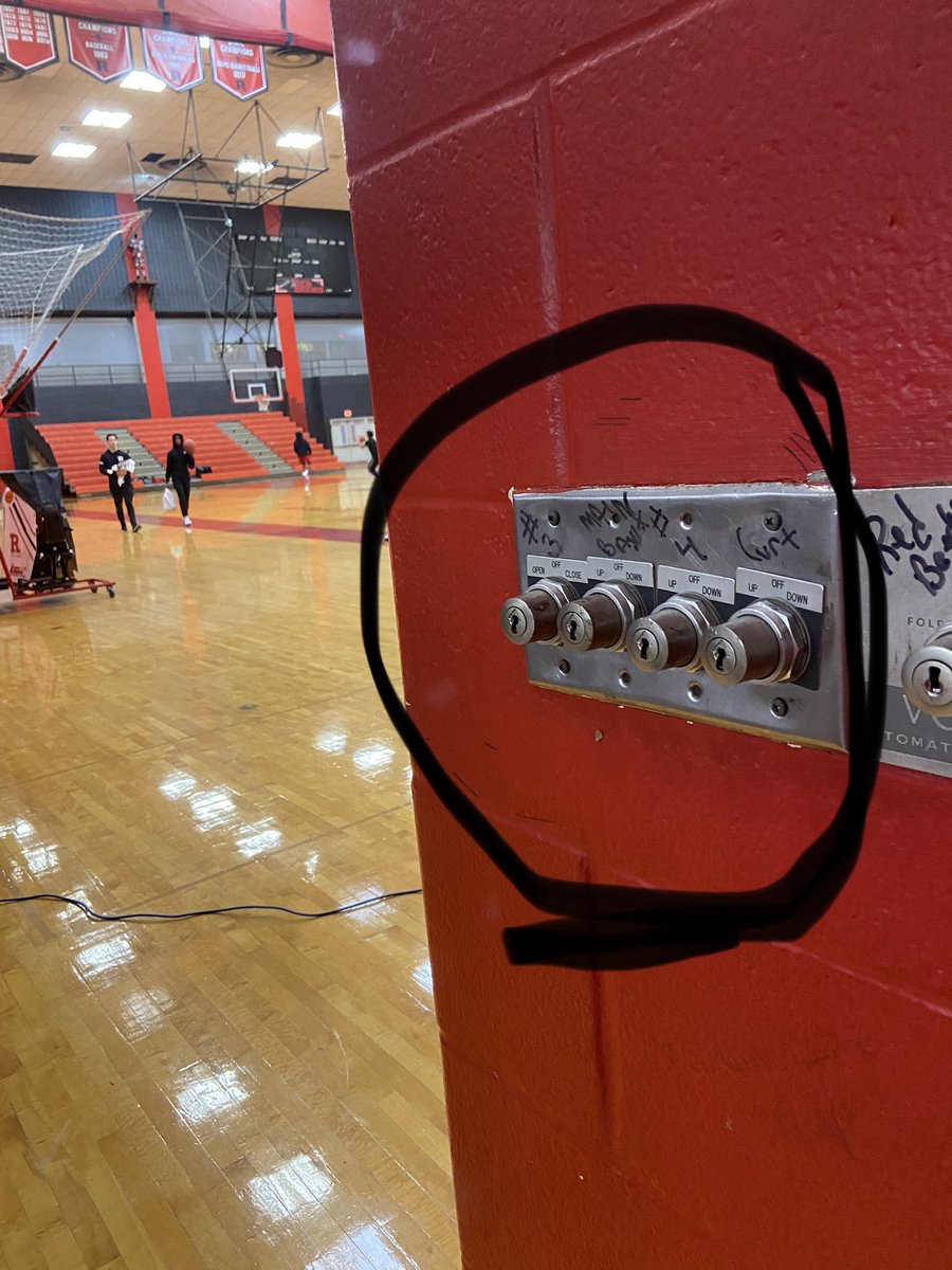 CoachRickPerez's tweet photo. #28Days
Never take this spot for granted, it’s not just a place to put rims up&down, it’s a…
Greeting area
Moment to provide counsel and be counseled
Coaches debriefing
Reflection area
When it’s all said and done, you’ll had spent 15% of your coaching career working from here. https://t.co/owGlzqYIGc