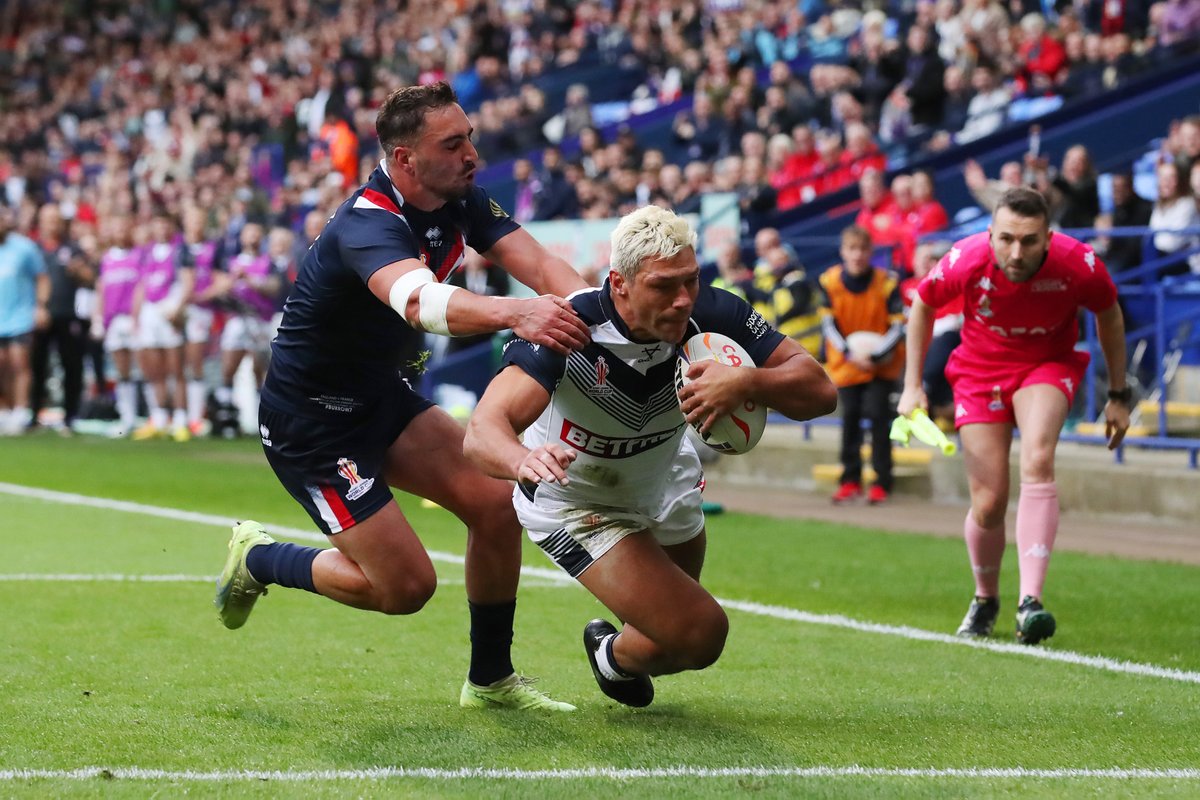 England_RL's tweet photo. 🏴󠁧󠁢󠁥󠁮󠁧󠁿 What are your half-time thoughts #EnglandRL fans? https://t.co/XVeugrTkug