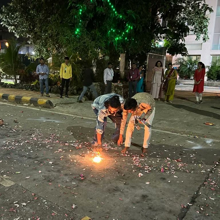 Lifeatprism's tweet photo. Diwali Celebration in Prism House !! ๐ฅ๐โจ๐ช
.
.
.
.
#diwalicelebration2022 #happydiwali #diwalivibes #safediwali #prismites #prismile #prismlifesciencesltd #lifeatprism https://t.co/rGK6vzeNWQ