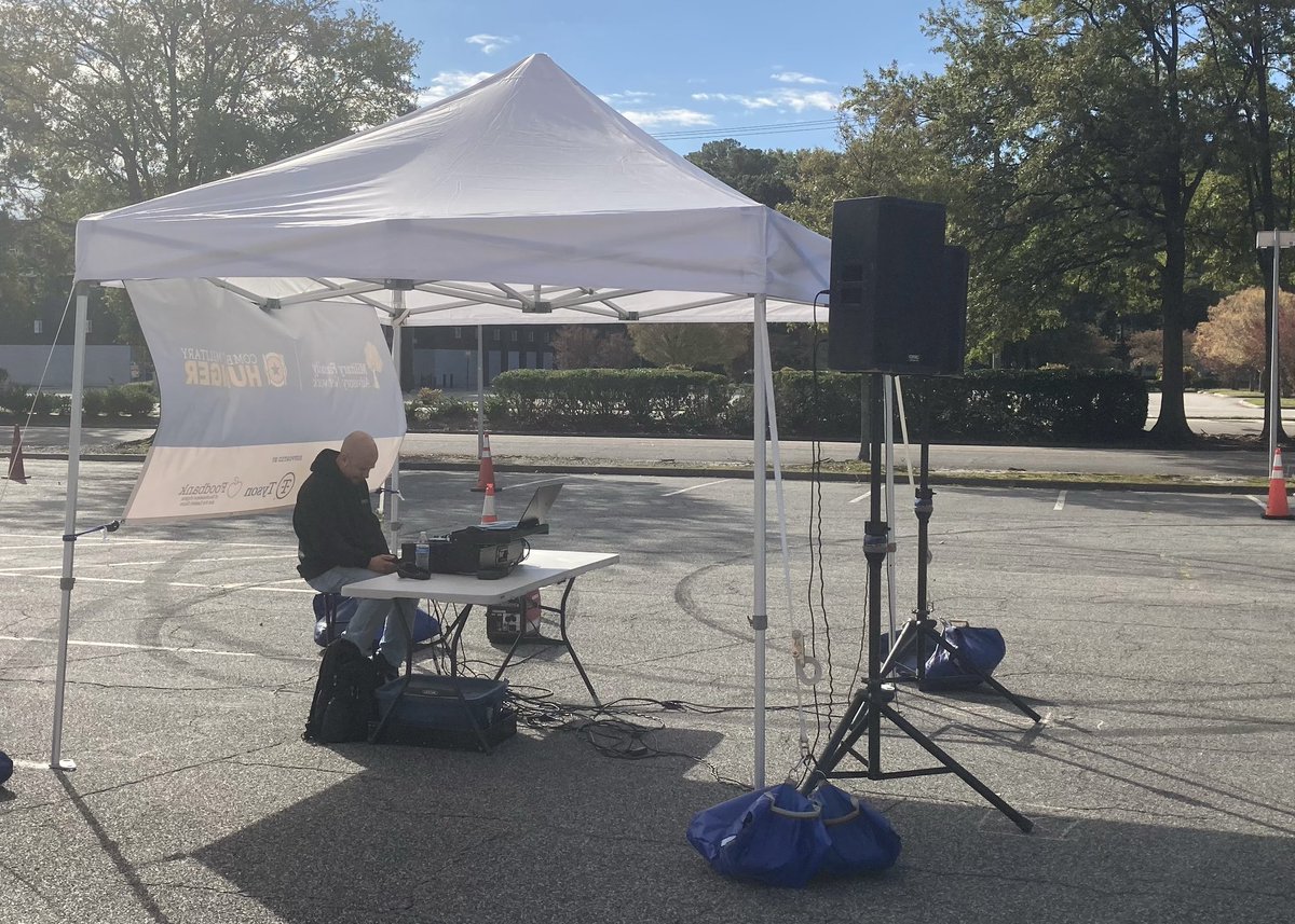 David Lee (@davidalee) on Twitter photo Great morning representing <a href="/CVSHealth/">CVS Health</a> in #Norfolk at the <a href="/Mil_FANet/">Military Family Advisory Network (MFAN)</a> Food Donation Event. So great to partner with <a href="/TysonBrand/">Tyson Brand</a> to provide food to local #military & #veteran families. #TeamCVS Great morning representing <a href="/CVSHealth/">CVS Health</a> in #Norfolk at the <a href="/Mil_FANet/">Military Family Advisory Network (MFAN)</a> Food Donation Event. So great to partner with <a href="/TysonBrand/">Tyson Brand</a> to provide food to local #military & #veteran families. #TeamCVS