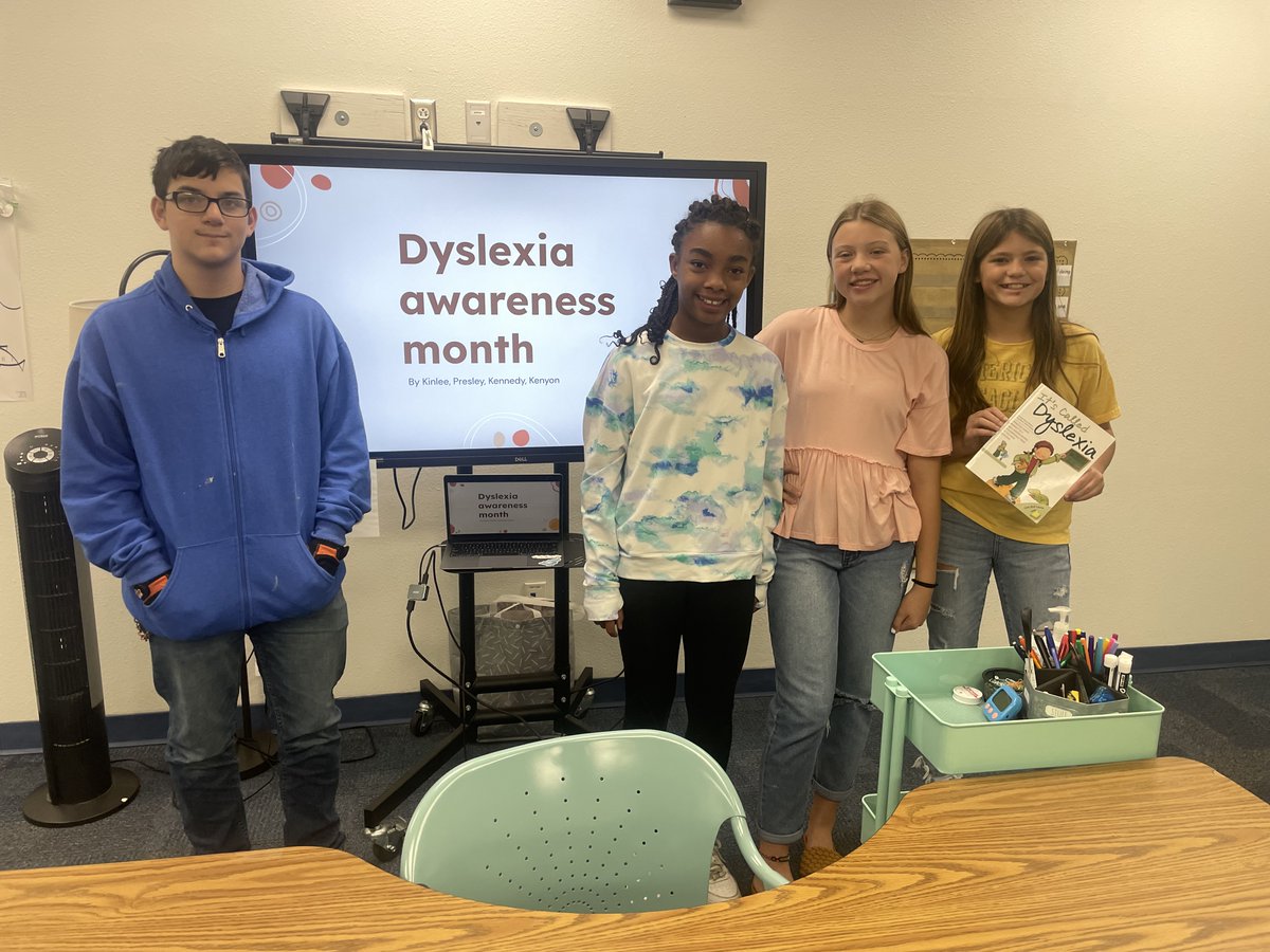 DysAwarenessMMS's tweet photo. Some our middle school students put together a dyslexia awareness presentation to share with students at a nearby elementary school! So proud of them!!! #Community #DyslexiaAwareness #DecaturPride https://t.co/LgMAUNgAYX
