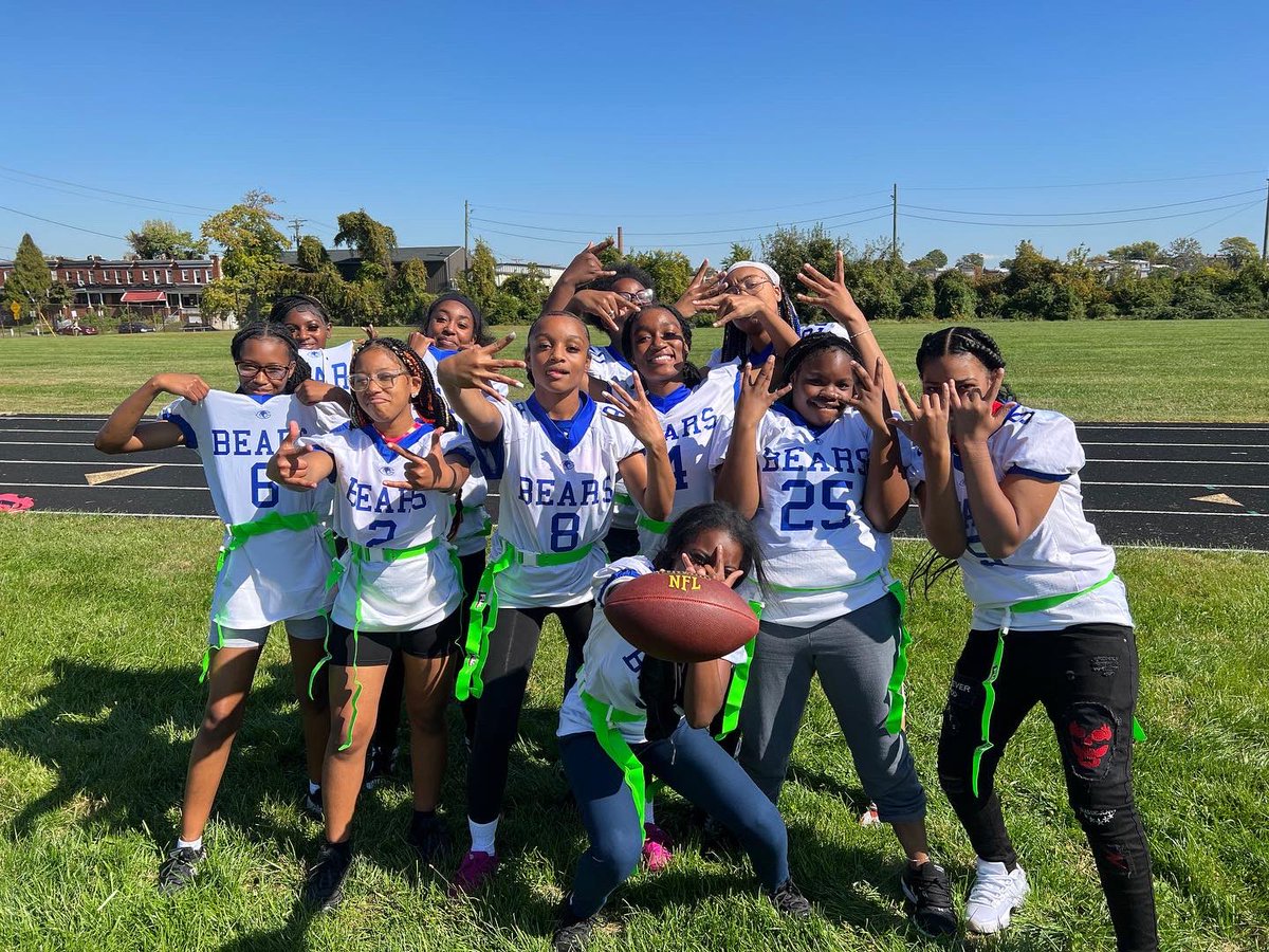 CarverVoTech454's tweet photo. Thank you #LadyBears🐻💙 for  participating in our annual #PowderPuffGame 🏈 during #HoCo2022. The #ClassOf2024 walked away with the win defeating the #ClassOf2023 14-0 this year

#TheCarverWay #flagfootball #highschool #BearPride🐻💙 #HomecomingWeek #BearNecessities🐻💙 https://t.co/Kx5gfzt3Vg