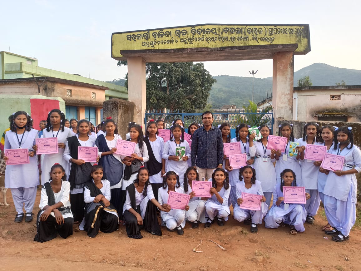 DwoKoraput's tweet photo. Glimpses of cluster level Winners of Surabhi-2022, a State level Students' Annual Festival to discover hidden talent of students from S &amp; ME Dept. @dmkoraput @stscdev https://t.co/EubRPH2sLv