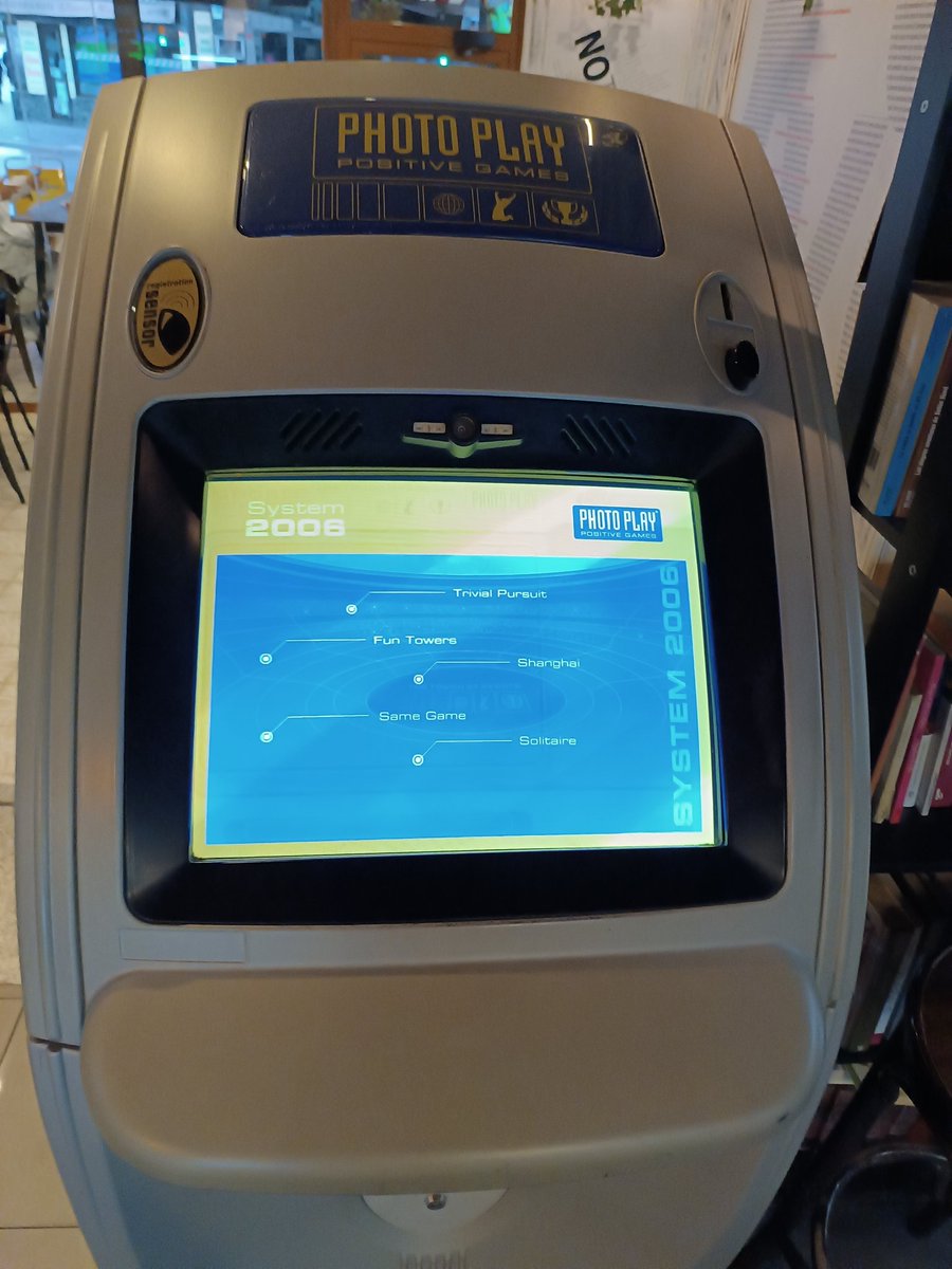 mojaship's tweet photo. YO I WENT TO ONE OF THOSE FAMILY BARS AND THEY HAVE THESE PHOTOPAY MACHINES https://t.co/gvx6uyNVew