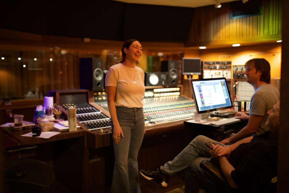 TaraMacri's tweet photo. The Making of #WakingUpinCalifornia @sunsetsound https://t.co/RvuLUaiRex